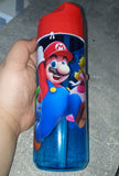 Super Mario Trinkflasche Blau Nintendo 540 ml Ein-/Ausklappbar Trinkhalm